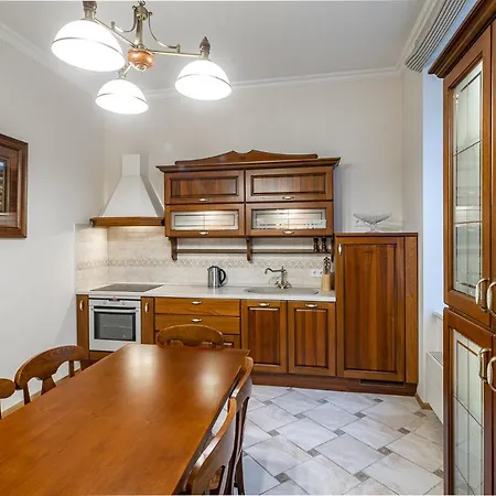 Appartement Luxury In The Embassy Quarter *