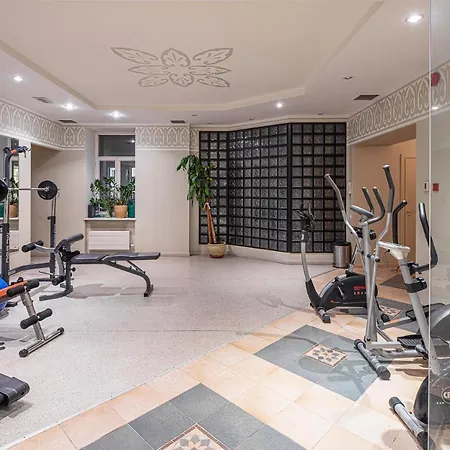 Luxury In The Embassy Quarter Appartement *