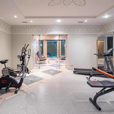 Luxury In The Embassy Quarter Riga