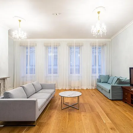 Luxury In The Embassy Quarter *