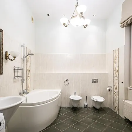 Luxury In The Embassy Quarter * Рига