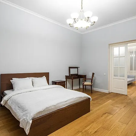 Appartement Luxury In The Embassy Quarter