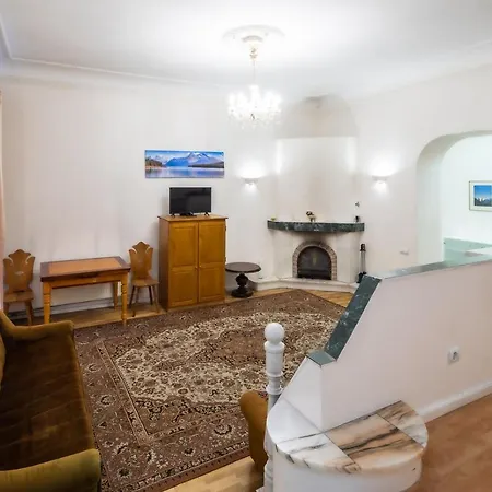 Luxury In The Embassy Quarter * Riga