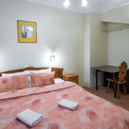 Luxury In The Embassy Quarter Апартаменты Рига